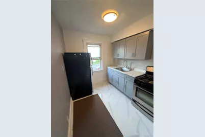 18640 Murdock Avenue #2nd Floor, Saint Albans, NY 11412 - Photo 8