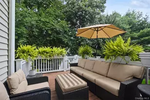 34 Cranberry Cir, Medford, NY 11763 - Photo 6