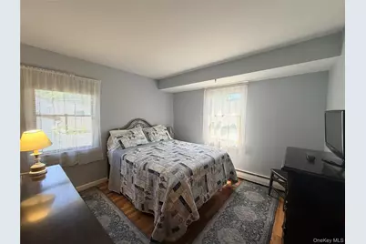 381 N Monroe Avenue, Lindenhurst, NY 11757 - Photo 24