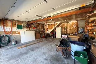 381 N Monroe Ave, Lindenhurst, NY 11757 - Photo 42