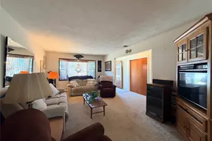 381 N Monroe Ave, Lindenhurst, NY 11757 - Photo 6