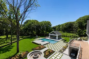 220 Beach Rd, Centre Island, NY 11771 - Photo 4