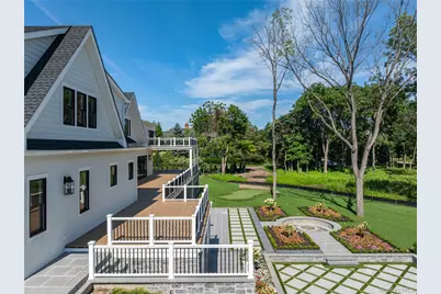 220 Beach Road, Centre Island, NY 11771 - Photo 32