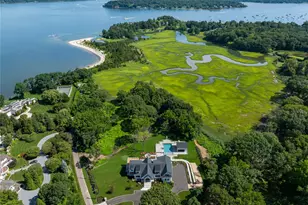 220 Beach Rd, Centre Island, NY 11771 - Photo 2