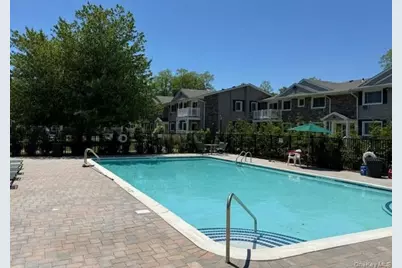9 Williams Boulevard #3-2J, Lake Grove, NY 11755 - Photo 8