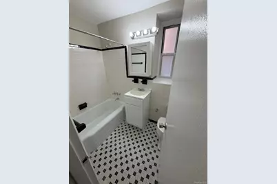 480 Riverdale Avenue #1F, Yonkers, NY 10705 - Photo 6