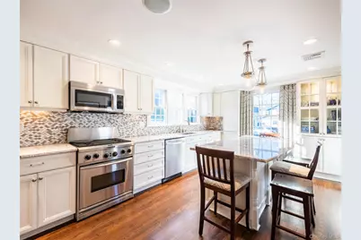 99 Thayer Road, Manhasset, NY 11030 - Photo 6