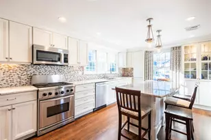 99 Thayer Rd, Manhasset, NY 11030 - Photo 6