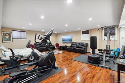 179 Sagamore Drive, Plainview, NY 11803 - Photo 24