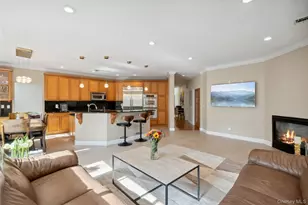179 Sagamore Dr, Plainview, NY 11803 - Photo 10