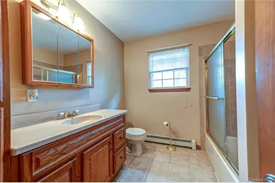 15 Washington Avenue, Miller Place, NY 11764 - Photo 6