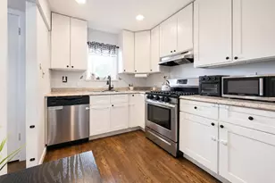 11 Farragut Ave, Lindenhurst, NY 11757 - Photo 4