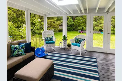 241 Riverside Drive, Riverhead, NY 11901 - Photo 10