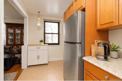 42-02 Layton Street #202, Elmhurst, NY 11373 - Photo 8