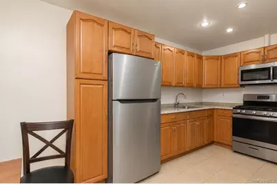 42-02 Layton Street #202, Elmhurst, NY 11373 - Photo 6