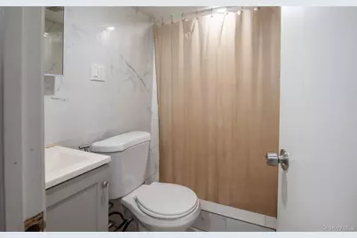 8717 160th Street, Jamaica, NY 11432 - Photo 20