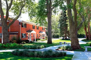 81 Captains Dr, West Babylon, NY 11704 - Photo 2