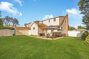 516 Heathcliff Dr, Seaford, NY 11783 - Photo 26