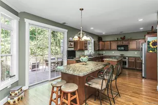 1025 Seawood Dr, Southold, NY 11971 - Photo 10