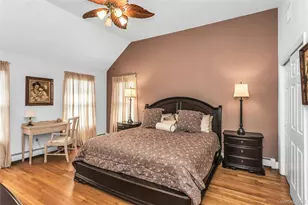 1025 Seawood Dr, Southold, NY 11971 - Photo 18