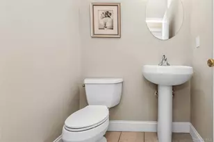 1025 Seawood Dr, Southold, NY 11971 - Photo 16