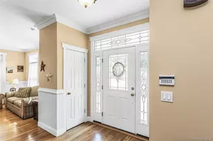 1025 Seawood Dr, Southold, NY 11971 - Photo 4
