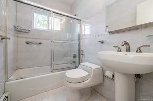 52 Woods Ave, Malverne, NY 11565 - Photo 16