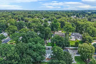 14 Locust St, Ronkonkoma, NY 11779 - Photo 28