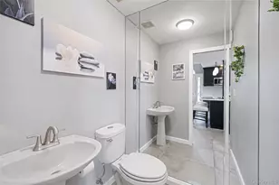 14 Locust St, Ronkonkoma, NY 11779 - Photo 18