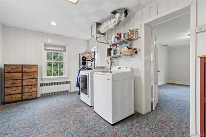 23 Westminster Road, West Hempstead, NY 11552 - Photo 44