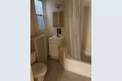 150 Plandome #2, Manhasset, NY 11030 - Photo 6