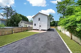 15 Grand Pl, Huntington Station, NY 11746 - Photo 30