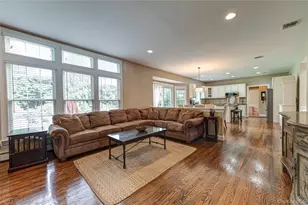 61 Hillside Ave, Saint James, NY 11780 - Photo 6