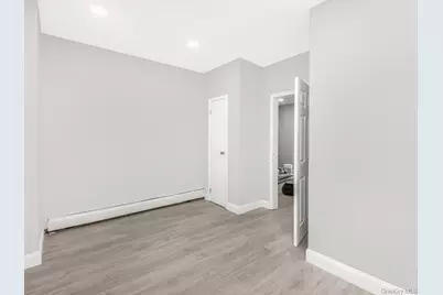 1893 Longfellow Avenue, Bronx, NY 10460 - Photo 14