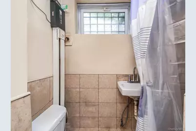 1893 Longfellow Avenue, Bronx, NY 10460 - Photo 18