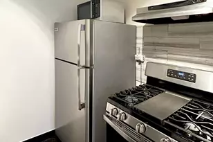 445 5th Ave, New York, NY 10016 - Photo 8