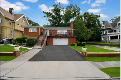 238 Van Cortlandt Park Avenue, Yonkers, NY 10705 - Photo 1