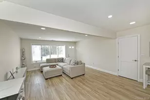 20 Laurel Ave, East Islip, NY 11730 - Photo 16