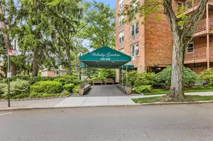 42-30 Douglaston Pkwy, Douglaston, NY 11363 - Photo 6