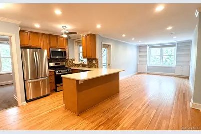 42-30 Douglaston Parkway #5L, Douglaston, NY 11363 - Photo 2
