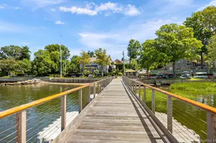 42-30 Douglaston Pkwy, Douglaston, NY 11363 - Photo 38