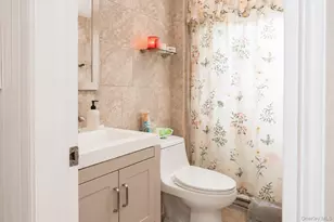 457 Sigmond St, Freeport, NY 11520 - Photo 16