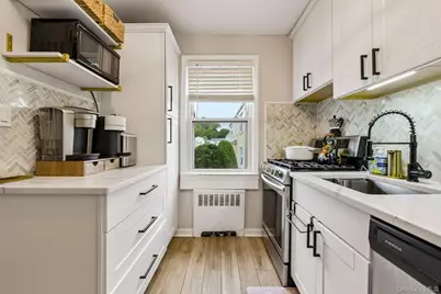 251-24 71st Avenue #87A, Bellerose, NY 11426 - Photo 4