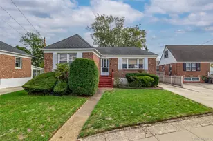 2975 Oceanside Rd, Oceanside, NY 11572 - Photo 2