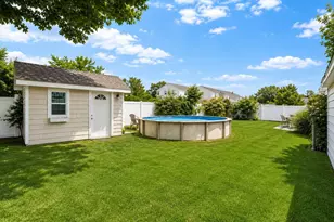 301 W 22nd St, Deer Park, NY 11729 - Photo 12