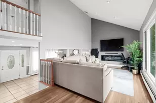 301 W 22nd St, Deer Park, NY 11729 - Photo 8