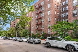 67-30 Clyde St, Forest Hills, NY 11375 - Photo 14