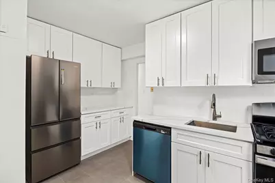 67-30 Clyde Street #3B, Forest Hills, NY 11375 - Photo 2