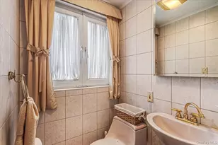 38-50 Hillcrest Ave, Douglaston, NY 11363 - Photo 12
