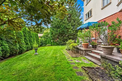3850 Hillcrest Avenue, Douglaston, NY 11363 - Photo 6